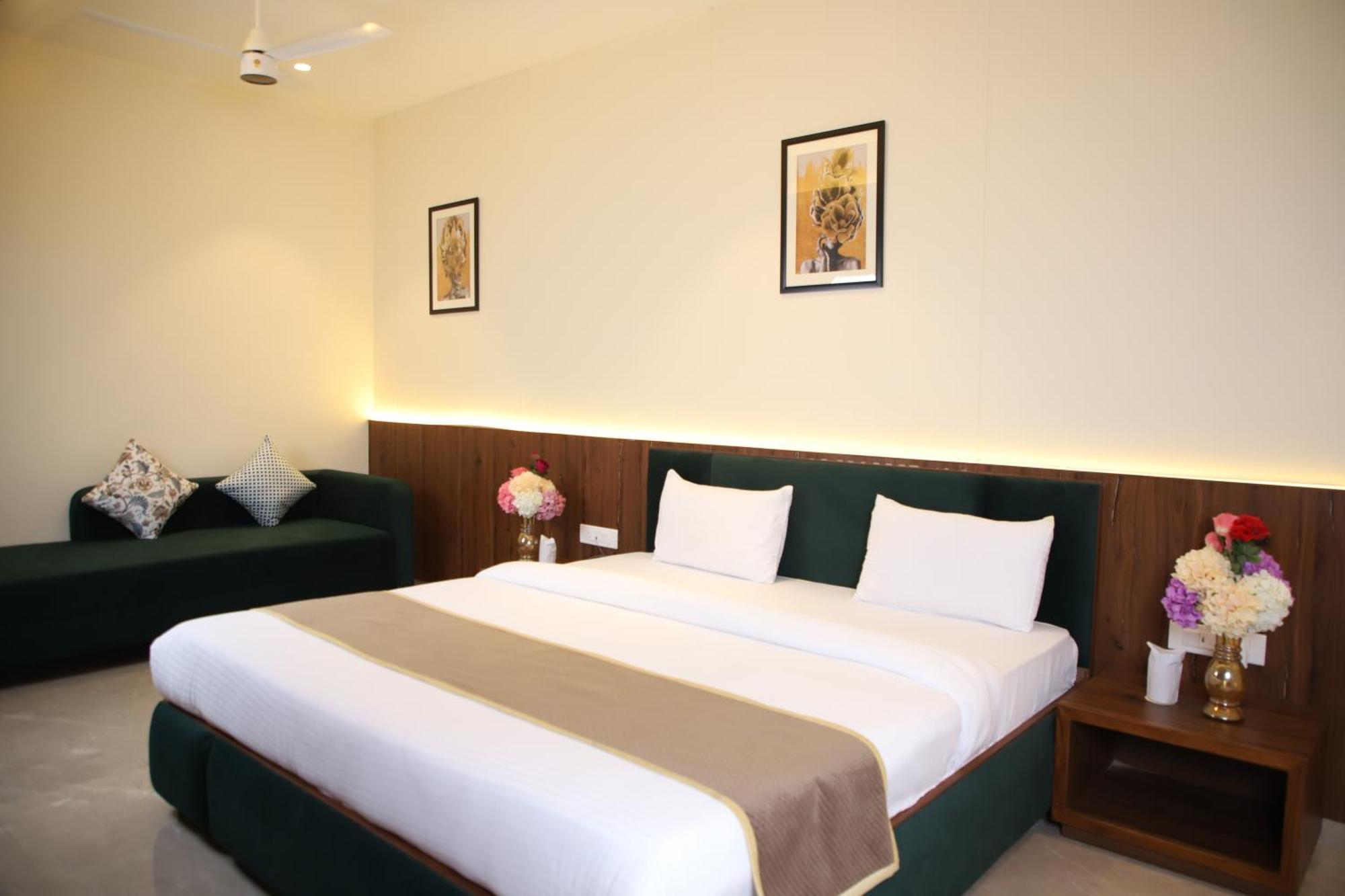 Pink Villa Boutique Hotel มีรัท ภายนอก รูปภาพ